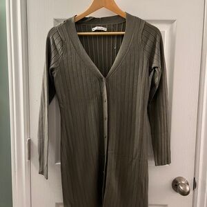 medium abercrombie and fitch cardigan
